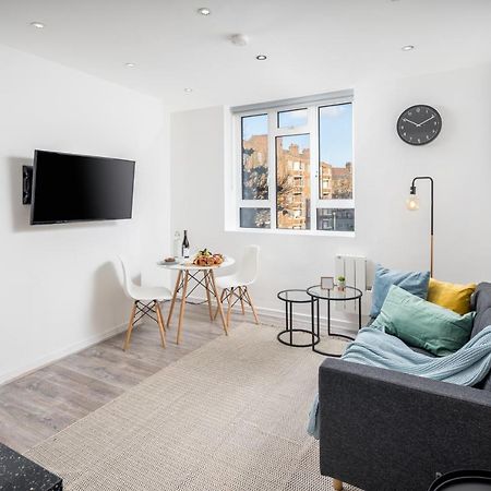 Skyline Serviced Apartments - Vauxhall ลอนดอน ภายนอก รูปภาพ